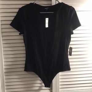 Short sleeve ribbed bodysuit